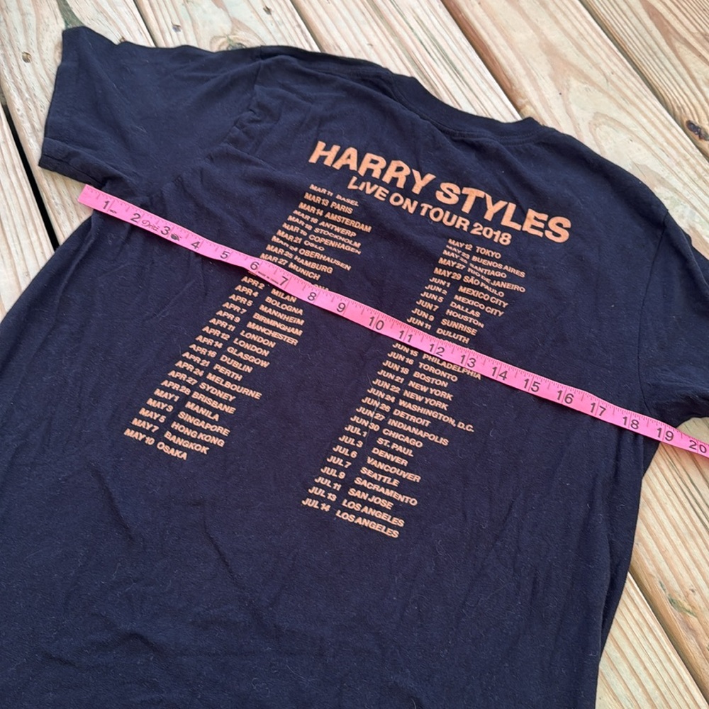 Harry Styles Live on Tour 2018 Band T-Shirt Size M| Concert trendy Band Tee - Picture 7 of 8